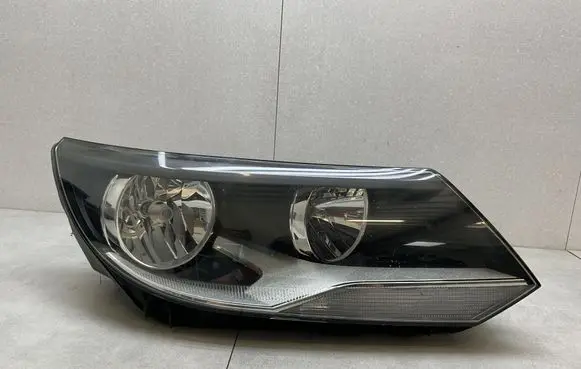 Volkswagen Tiguan Headlight/headlamp 5N2941006