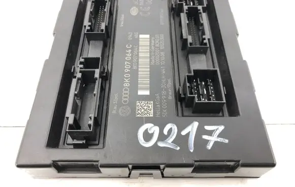Audi A5 8T 8F Comfort/convenience module 8K0907064C
