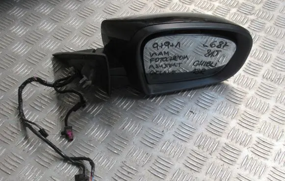 Maserati Ghibli Front door electric wing mirror 