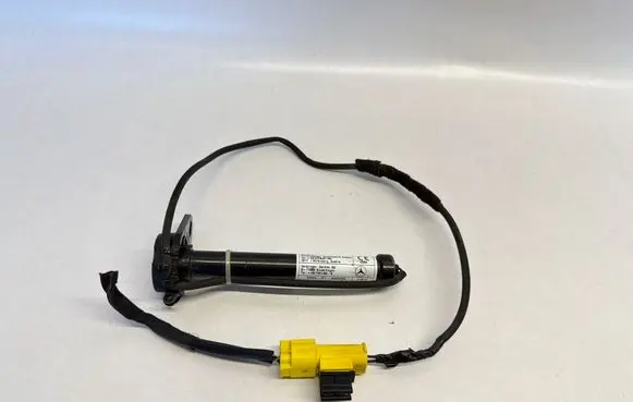 Mercedes-Benz A W176 Bonnet Pedestrian Airbag Actuator A1179061000