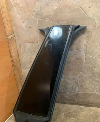 BMW 6 G32 Gran Turismo (B) pillar trim (top) 7392381