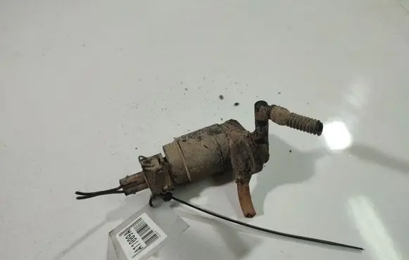 Opel Zafira B Windscreen/windshield washer pump 