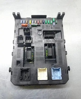 Peugeot 307 Comfort/convenience module 9660105980