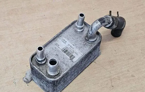 Volvo XC60 Gearbox / Transmission oil cooler 30792231