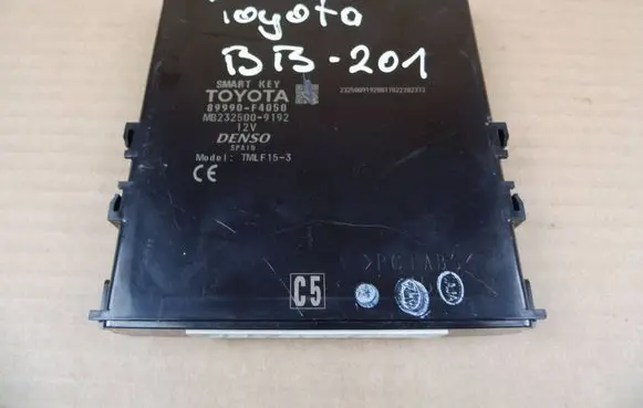 Toyota C-HR I Keyless (KESSY) go control unit/module 89990F4050