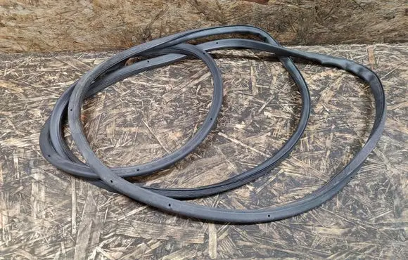 Rubber seal rear door