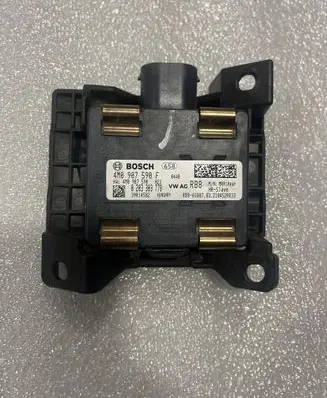 Audi A5 Distronic sensor radar 4M0907590F