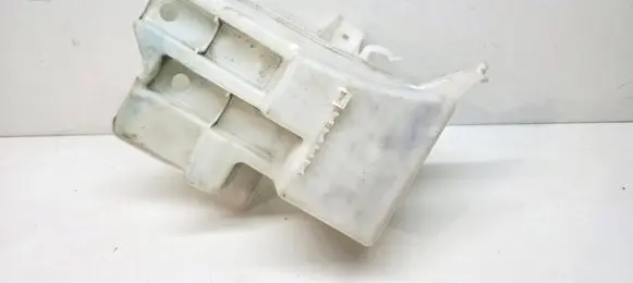Volvo V40 Windshield washer fluid reservoir/tank 31391615 31276095 31276096