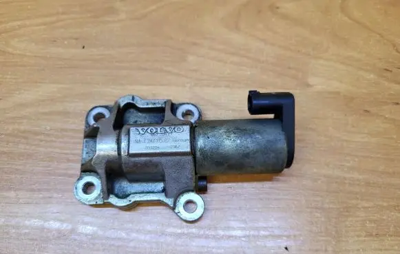 Volvo XC90 Camshaft vanos timing valve F34711502 2367 031204