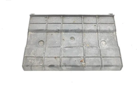 Audi Q3 8U Other engine bay part 5N0906337