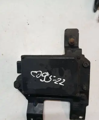 Volvo V60 Distronic sensor radar 31334510