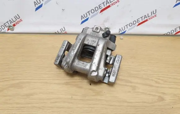 BMW 1 F20 F21 Rear brake caliper 6792177