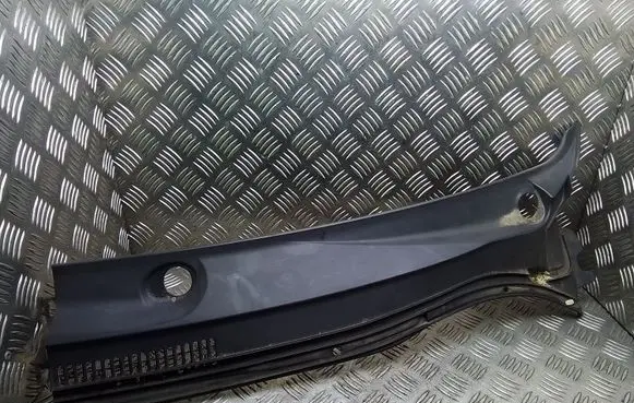 Toyota Avensis T250 Wiper trim 5578205030 557820503040 5578205040