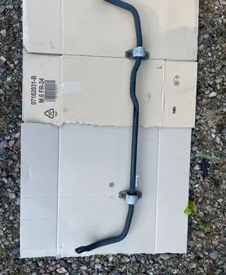Volkswagen Golf VII Front anti-roll bar/sway bar 5Q0411303N