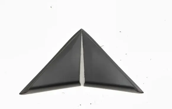 Peugeot 208 II Front door glass trim molding 9823233280 9823233880