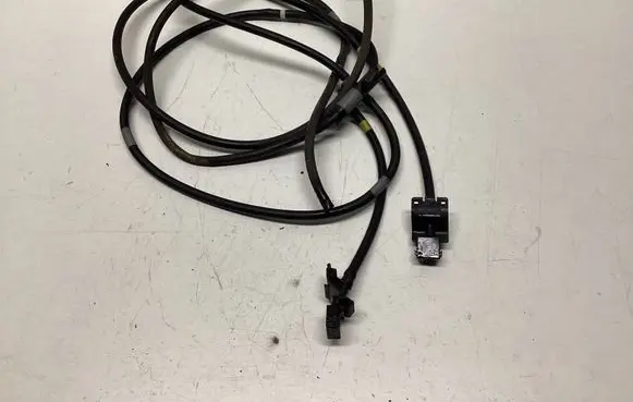 Toyota Avensis T270 Windshield washer spray nozzle 