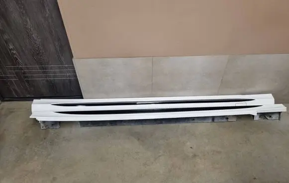 Mercedes-Benz E W212 Sill A212690XX40