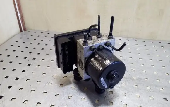 Audi A3 S3 8P ABS Pump 1K0907379Q 1K0614517M 10020601804
