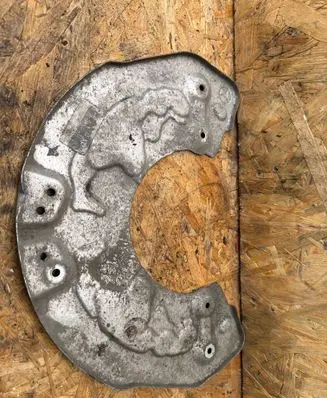 Mercedes-Benz E W213 Front brake disc dust cover plate A0004213520