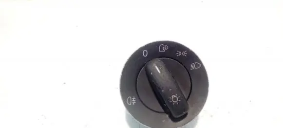 Volkswagen Golf V Light switch