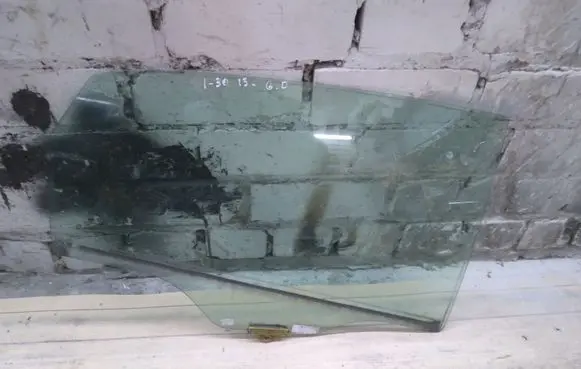 Hyundai i30 Rear door window glass