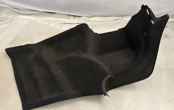Audi A8 S8 D4 4H Trunk/boot lower side trim panel 4H0863879