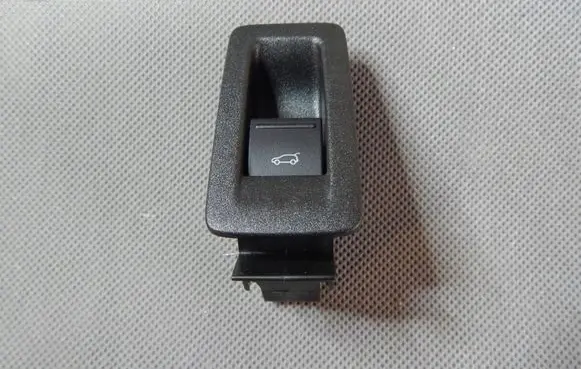 Volkswagen Touareg II Tailgate opening switch 7P6959551C