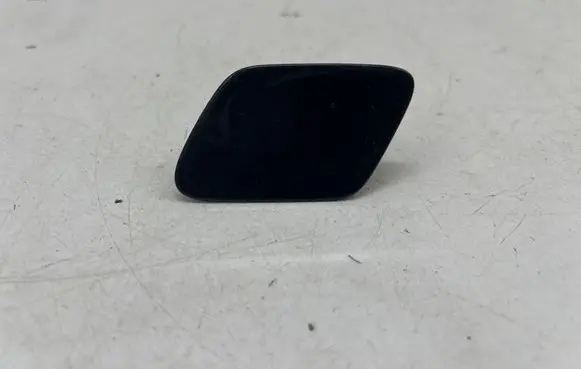 BMW X5 E70 Headlight washer spray nozzle cap/cover 7173863