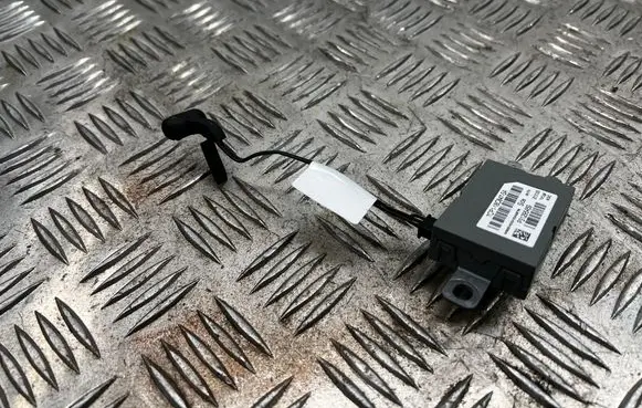 Ford Mondeo MK IV Aerial antenna amplifier 7CP118C847SA 7CP118C847 P31295459