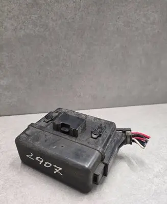 Mitsubishi Outlander Relay mounting block 7596NA