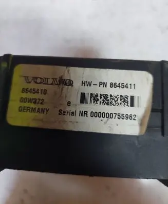 Volvo S60 Fuse box set 8645410 00W372 8645411