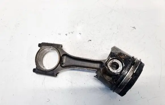 Opel Vectra B Piston with connecting rod