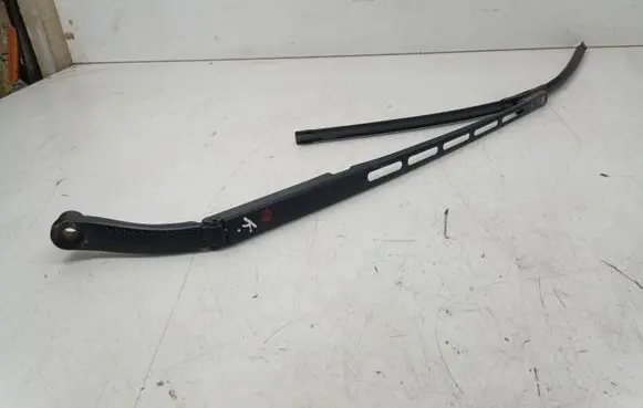 Citroen C5 Front wiper blade arm 9632797780