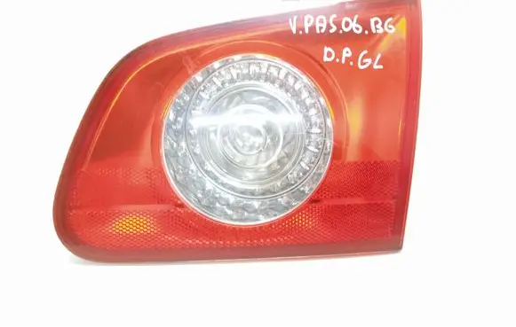 Volkswagen PASSAT B6 Tailgate rear/tail lights 3C9945094