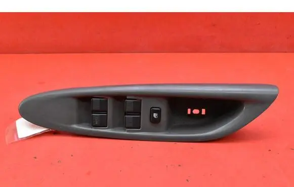 Mazda MPV II LW Electric window control switch LC88684L6