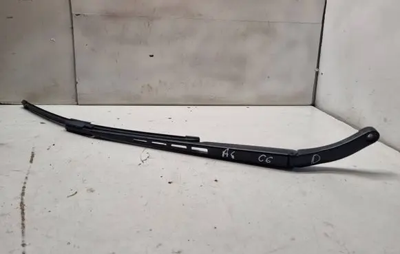 Audi A6 S6 C6 4F Front wiper blade arm 74560