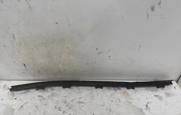 BMW 3 E46 Rubber seal front coupe door window 