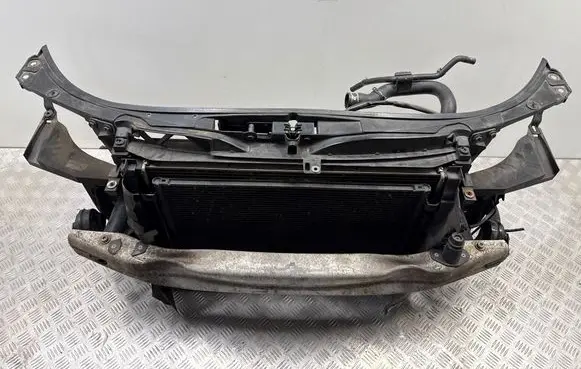 Audi A4 S4 B7 8E 8H Radiator support slam panel bracket 