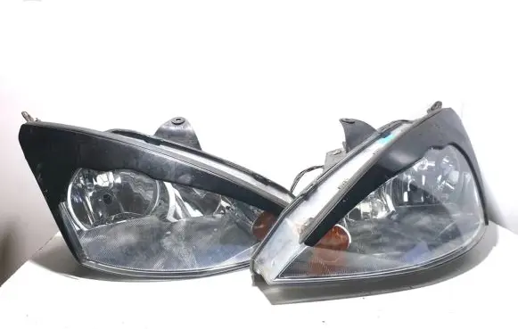 Ford Focus Headlight/headlamp
