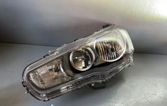 Mitsubishi Lancer X Headlight/headlamp