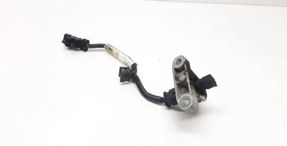 Volvo S60 Crankshaft position sensor 31303937 0261210338