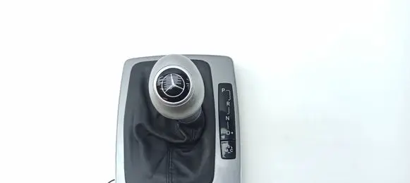 Mercedes-Benz C W204 Gear lever shifter trim leather/knob A2042672410 2042672410