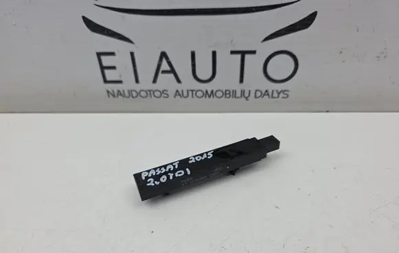 Volkswagen PASSAT B8 Keyless system antenna 5K0962132A 97100105D