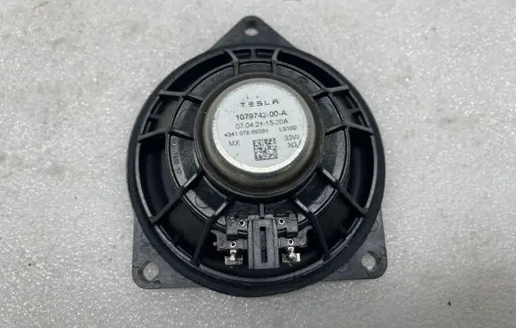 Tesla Model 3 Panel speaker 107974200A 0704211520A