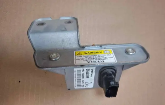 Volvo S80 ESP acceleration yaw rate sensor 8688068 10098004762