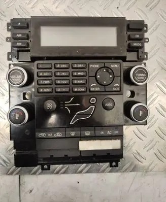 Volvo V70 Climate control unit 30782905 10W25E04 SN60141496
