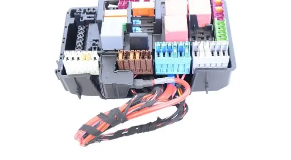 Mercedes-Benz C W205 Fuse box set A2059068501 A2055847010