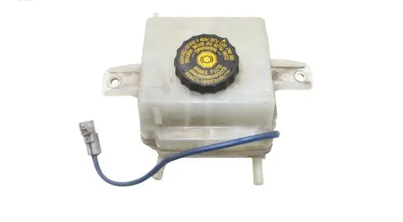Lexus CT 200H Brake fluid reservoir 