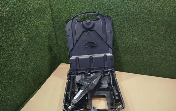Renault Trafic III (X82) Tool box 995018195R 93868419 93459486