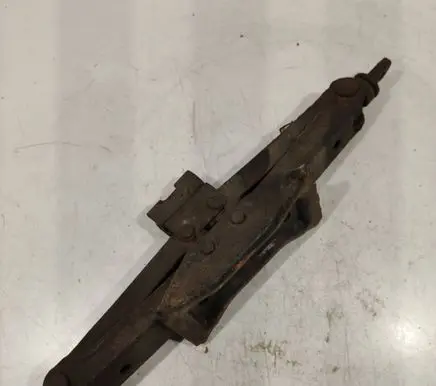 Nissan X-Trail T30 Lift Jack 